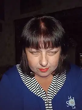 Snapshot of AuroKaria chatting on June 19, 2026, 6:34 pm AuroKaria online show from June 19, 2026, 6:34 pm