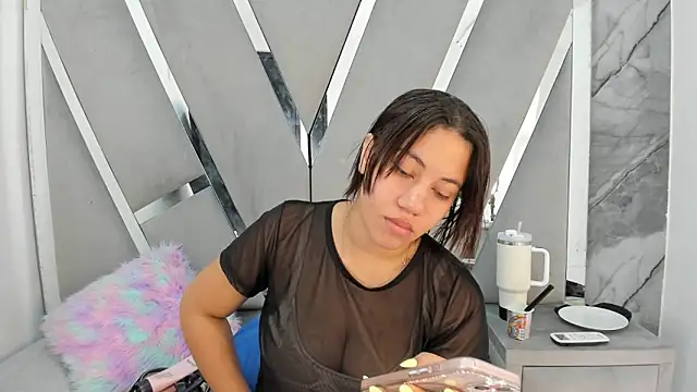 Snapshot of Daphne_cuteht chatting on April 11, 2026, 1:04 pm Daphne cuteht online show from April 11, 2026, 1:04 pm