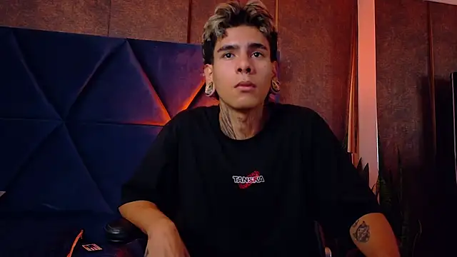 Bel Sebu online show from April 15, 2026, 3:46 am