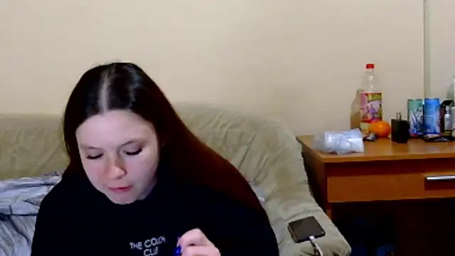 JessicaHolland1 online show from April 19, 2026, 6:43 pm