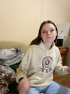 JessicaHolland1 online show from April 24, 2026, 5:26 pm