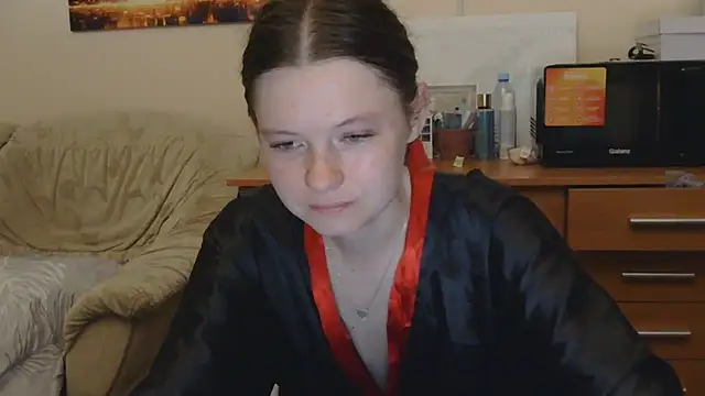 Snapshot of JessicaHolland1 chatting on July 1, 2026, 7:24 pm JessicaHolland1 online show from July 1, 2026, 7:24 pm
