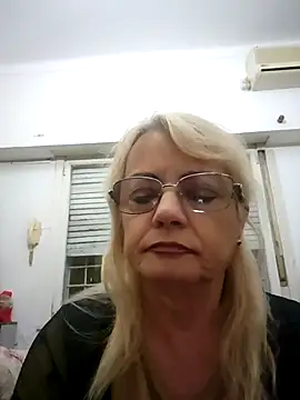 Snapshot of MatureElegantWidow chatting on May 3, 2026, 11:11 pm MatureElegantWidow online show from May 3, 2026, 11:11 pm