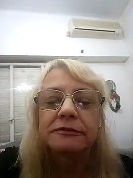 Snapshot of MatureElegantWidow chatting on May 6, 2026, 1:14 am MatureElegantWidow online show from May 6, 2026, 1:14 am