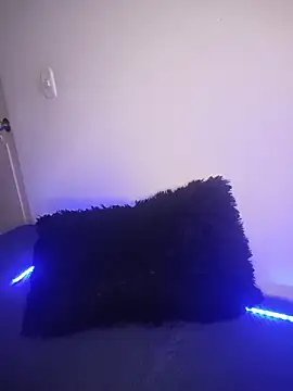 Mia Flamee online show from April 14, 2026, 11:05 am