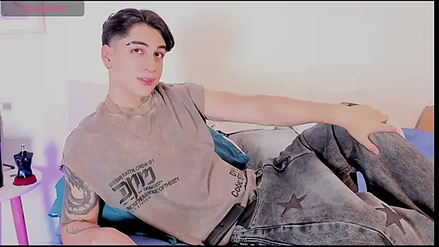 Snapshot of Thiago_angel chatting on April 25, 2026, 3:20 am Thiago angel online show from April 25, 2026, 3:20 am