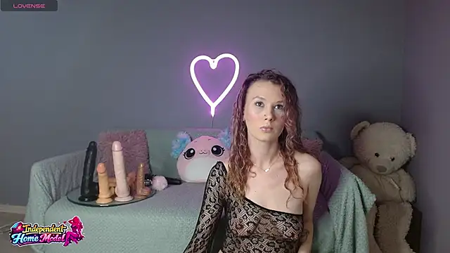 Snapshot of Bea_doll chatting on May 20, 2026, 1:45 am Bea doll online show from May 20, 2026, 1:45 am