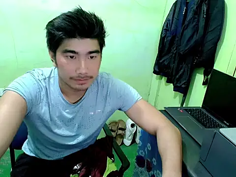 Hunkfireman online show from April 22, 2026, 12:57 am