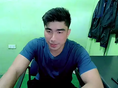 Hunkfireman online show from April 28, 2026, 1:04 am