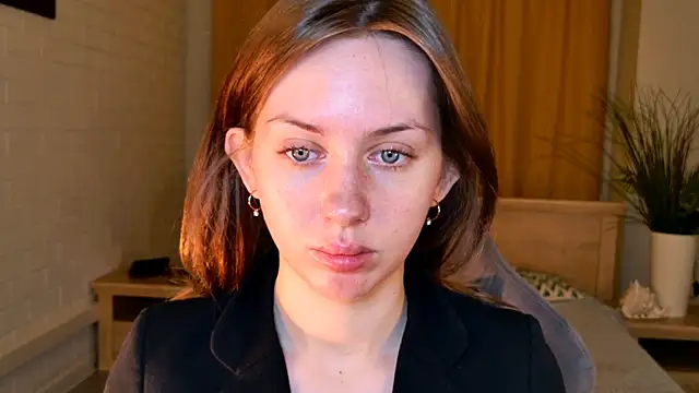 MeganClapp online show from April 29, 2026, 5:00 am