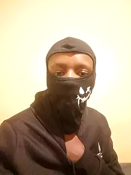 Snapshot of MaskedWithCum chatting on July 6, 2026, 9:28 pm MaskedWithCum online show from July 6, 2026, 9:28 pm