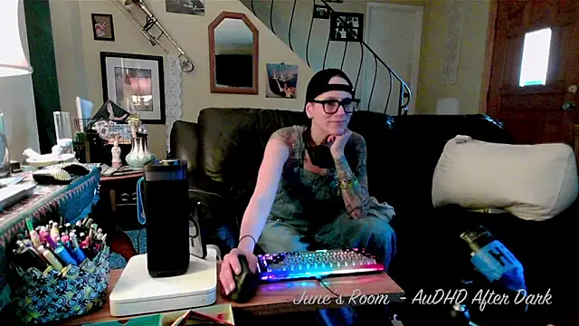 juneafterhours online show from April 25, 2026, 8:28 pm