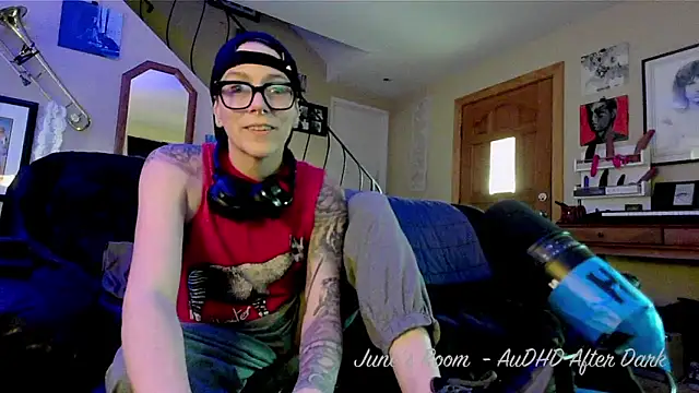 juneafterhours online show from May 2, 2026, 11:54 pm