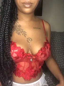 Snapshot of Fannyangelx chatting on April 4, 2026, 3:27 am Fannyangelx online show from April 4, 2026, 3:27 am