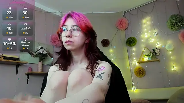 Snapshot of Alice_Nyx chatting on May 14, 2026, 8:26 pm Alice Nyx online show from May 14, 2026, 8:26 pm