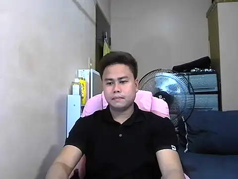 Snapshot of tipsy_butter chatting on July 2, 2026, 7:36 am tipsy butter online show from July 2, 2026, 7:36 am