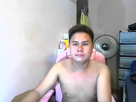 Snapshot of tipsy_butter chatting on July 13, 2026, 6:16 am tipsy butter online show from July 13, 2026, 6:16 am