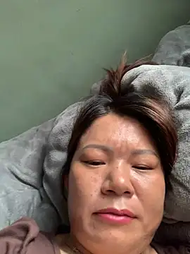 Snapshot of __Evelyn__ chatting on July 9, 2026, 5:00 am Evelyn online show from July 9, 2026, 5:00 am