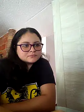 Snapshot of Dark_Cherry20 chatting on April 4, 2026, 8:50 pm Dark Cherry20 online show from April 4, 2026, 8:50 pm