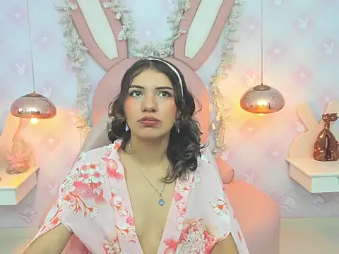 Miia Desire online show from April 14, 2026, 4:18 am