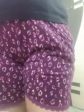 HyBabyDoll online show from April 6, 2026, 6:14 am