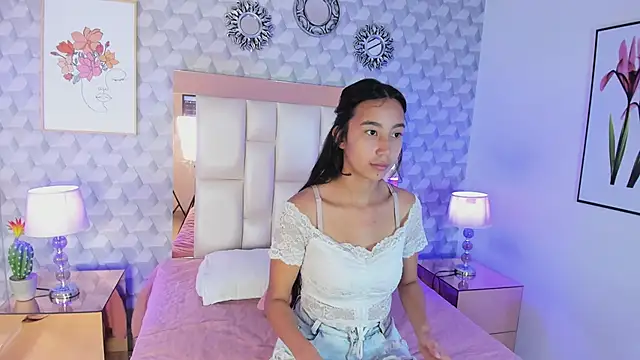 Snapshot of Amber_Ashfang chatting on April 26, 2026, 11:19 am Amber Ashfang online show from April 26, 2026, 11:19 am