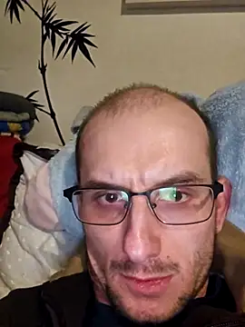 UpbeatXiphias online show from April 15, 2026, 8:20 pm