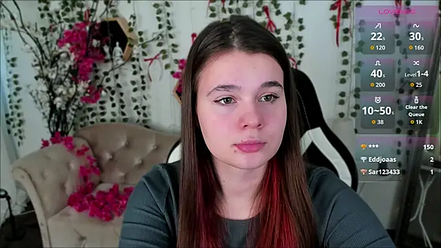 Snapshot of Kacey_Love chatting on April 11, 2026, 7:45 am Kacey Love online show from April 11, 2026, 7:45 am
