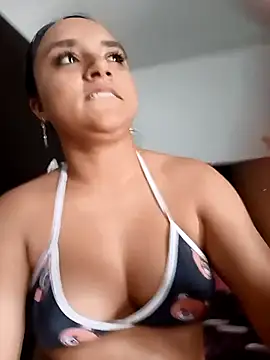 Snapshot of Valentina_Narvaez chatting on April 22, 2026, 7:59 pm Valentina Narvaez online show from April 22, 2026, 7:59 pm