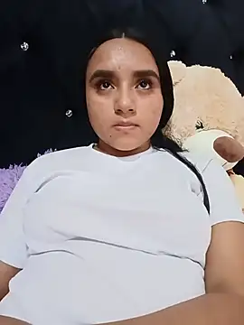 Snapshot of Valentina_Narvaez chatting on June 19, 2026, 6:12 pm Valentina Narvaez online show from June 19, 2026, 6:12 pm