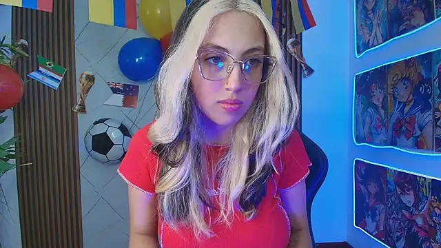 sweetlyundone online show from June 18, 2026, 7:29 pm