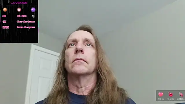 Snapshot of Magnus_Luv chatting on May 25, 2026, 4:46 pm Magnus Luv online show from May 25, 2026, 4:46 pm