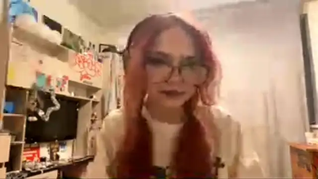 Snapshot of RedHeadCat chatting on April 16, 2026, 10:01 pm RedHeadCat online show from April 16, 2026, 10:01 pm