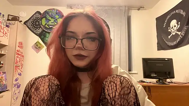 Snapshot of RedHeadCat chatting on April 28, 2026, 9:31 pm RedHeadCat online show from April 28, 2026, 9:31 pm