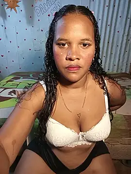 Snapshot of michelle_castillo chatting on May 21, 2026, 8:27 pm michelle castillo online show from May 21, 2026, 8:27 pm
