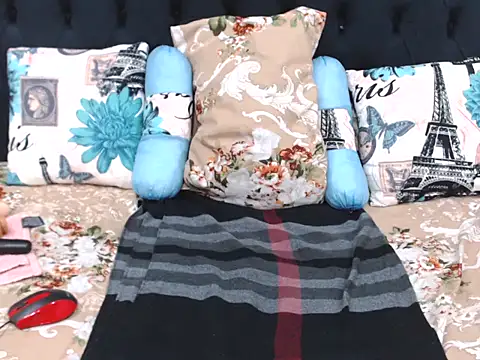 ChocolateClitt online show from April 9, 2026, 2:11 pm