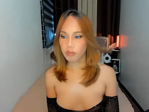 Snapshot of monita_pecunia chatting on April 6, 2026, 8:37 am monita pecunia online show from April 6, 2026, 8:37 am