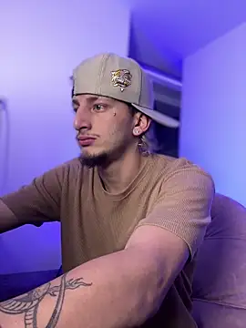 ZarcooX online show from April 11, 2026, 3:00 am