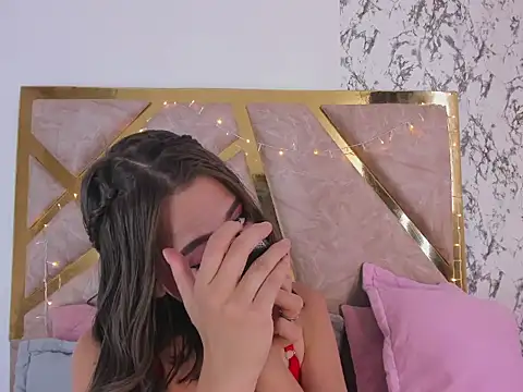 liarusoo online show from April 10, 2026, 8:57 pm