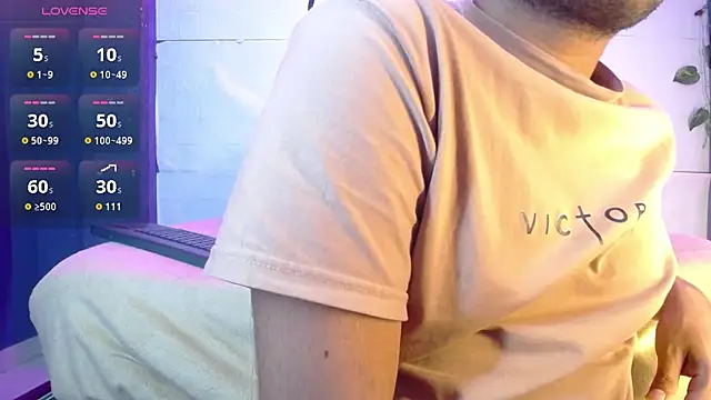 Snapshot of felipecams chatting on April 9, 2026, 6:02 am felipecams online show from April 9, 2026, 6:02 am