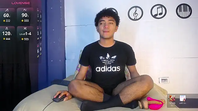 Snapshot of felipecams chatting on April 15, 2026, 6:20 am felipecams online show from April 15, 2026, 6:20 am