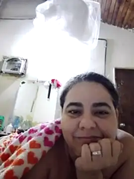 Snapshot of Golositadeamor chatting on June 4, 2026, 6:14 pm Golositadeamor online show from June 4, 2026, 6:14 pm