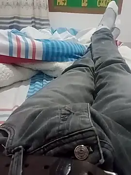 Snapshot of MagnusMeridio chatting on April 7, 2026, 9:48 pm MagnusMeridio online show from April 7, 2026, 9:48 pm