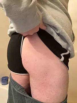 snakeyss online show from April 9, 2026, 8:42 am