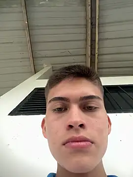 sabanamojada19 online show from April 16, 2026, 3:24 pm