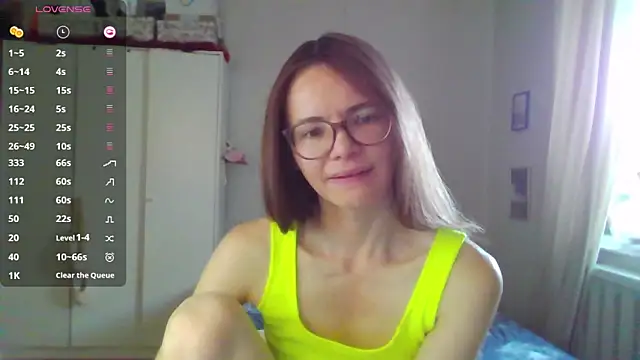 Snapshot of mmmay_day chatting on April 18, 2026, 3:10 am mmmay day online show from April 18, 2026, 3:10 am