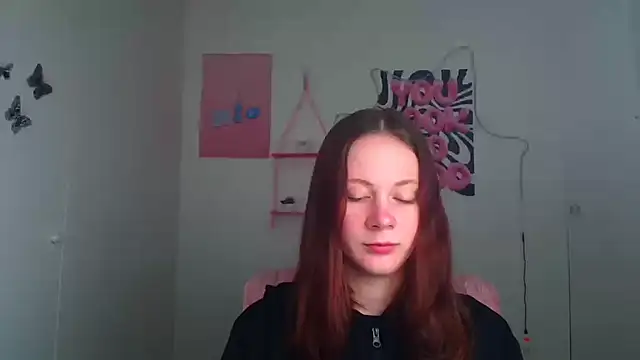 DarkSakuraa online show from April 12, 2026, 5:12 am