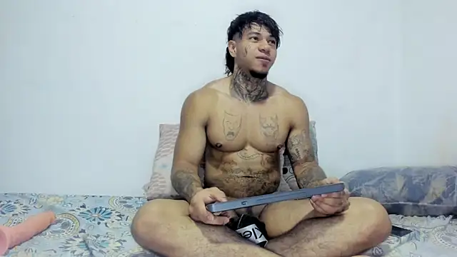 daamonxxx19  online show from May 4, 2026, 3:13 am