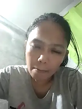 kisses28 online show from April 6, 2026, 12:50 pm