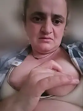 AnabelBexley online show from April 21, 2026, 3:13 am